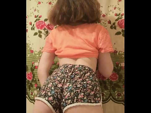 ❤️ سیکسی ځوان ماشوم په کیمره کې خپل شارټونه لرې کوي ❤️❌ کیفیت پورن
